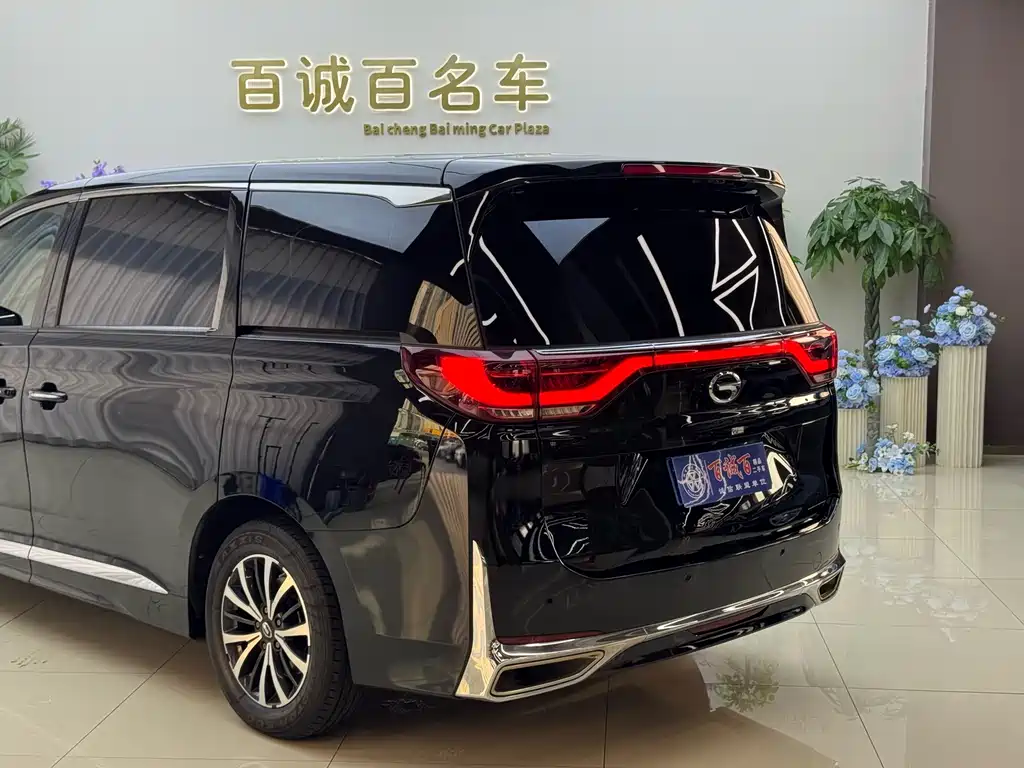 GAC Motor Trumpchi M8 2022 — фото 9