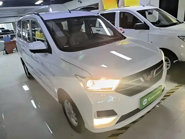 Wuling Hongguang 2019