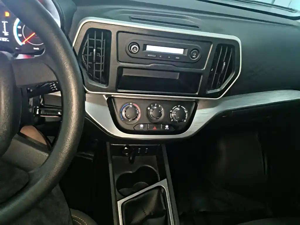Changan Ruixing M60 2024 — фото 13