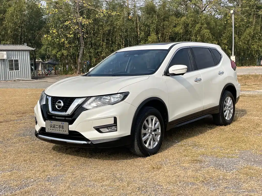 Nissan X-Trail 2021 — фото 1