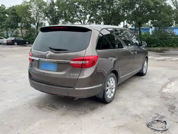 Buick GL8 2015