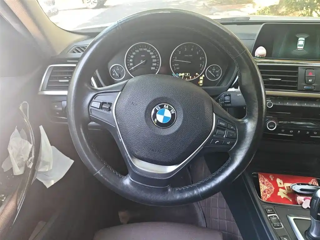 BMW 3 Series 2018 — фото 3