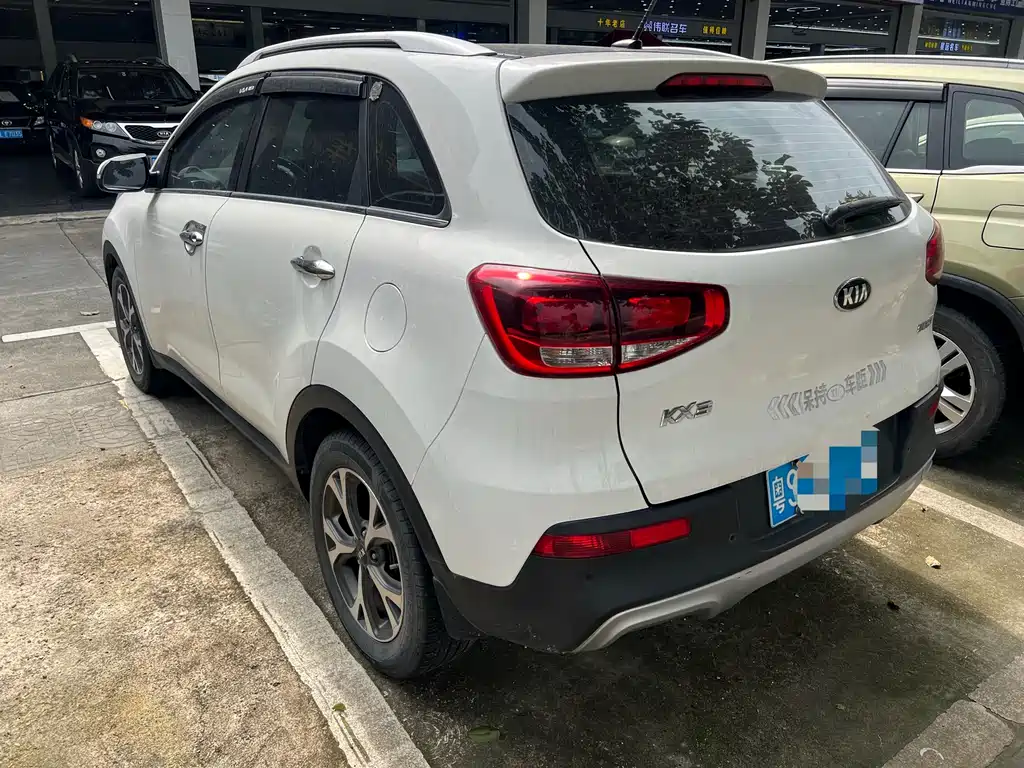 Kia KX3 2016 — фото 6