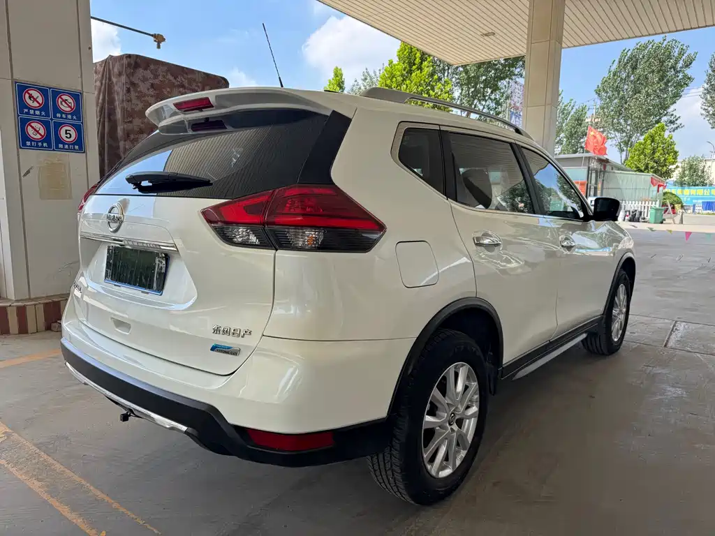 Nissan X-Trail 2017 — фото 16
