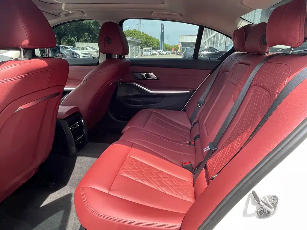 BMW i3 2022