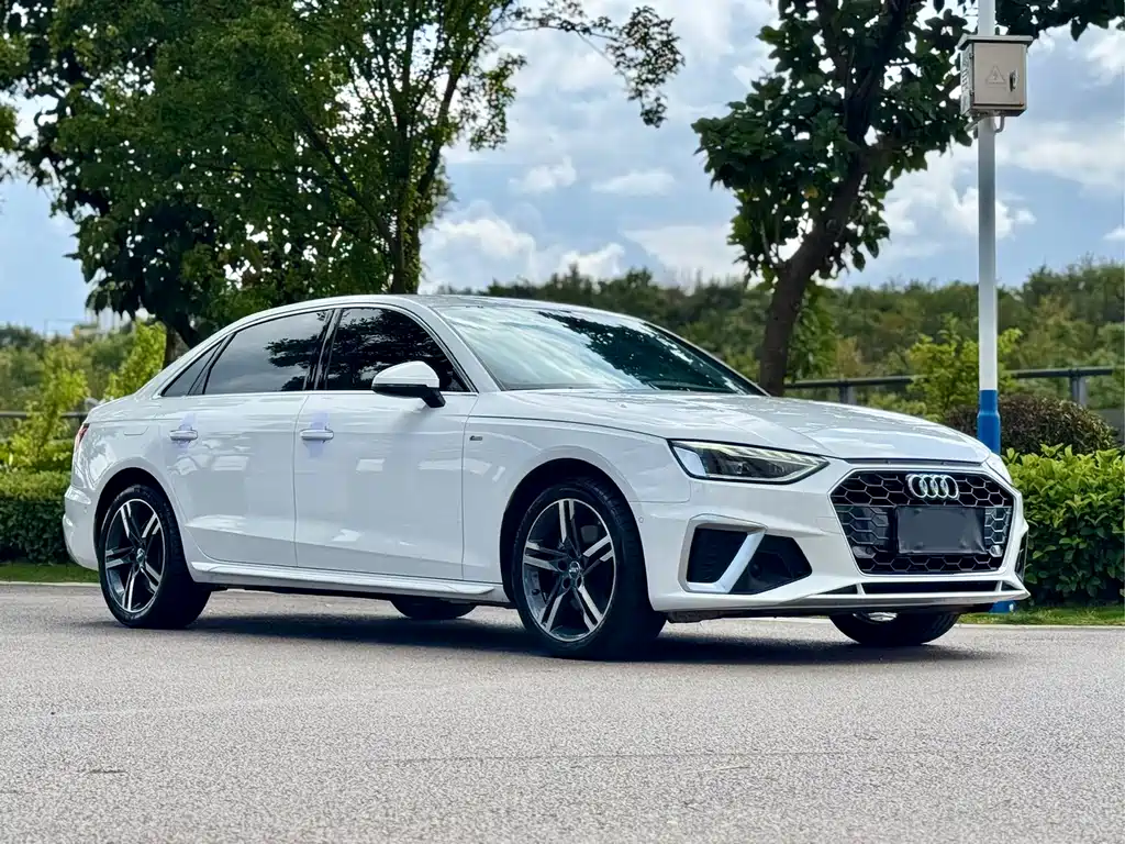 Audi A4L 2020