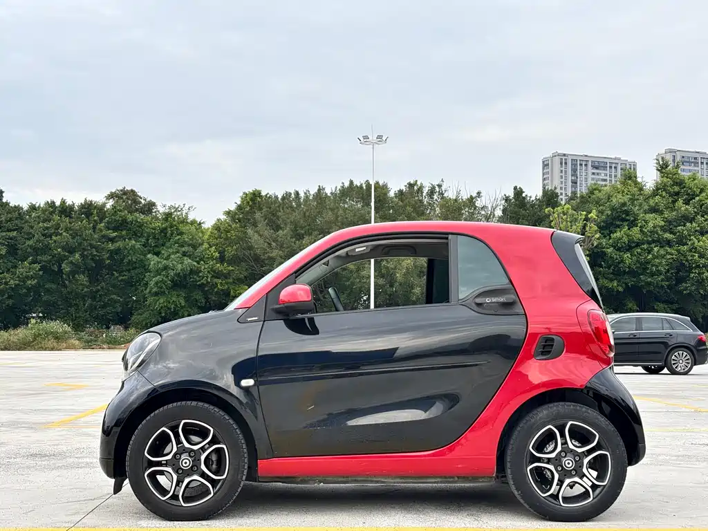 smart Fortwo 2019 — фото 7