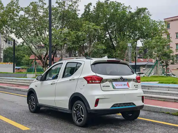 BAIC New Energy EC3 2021