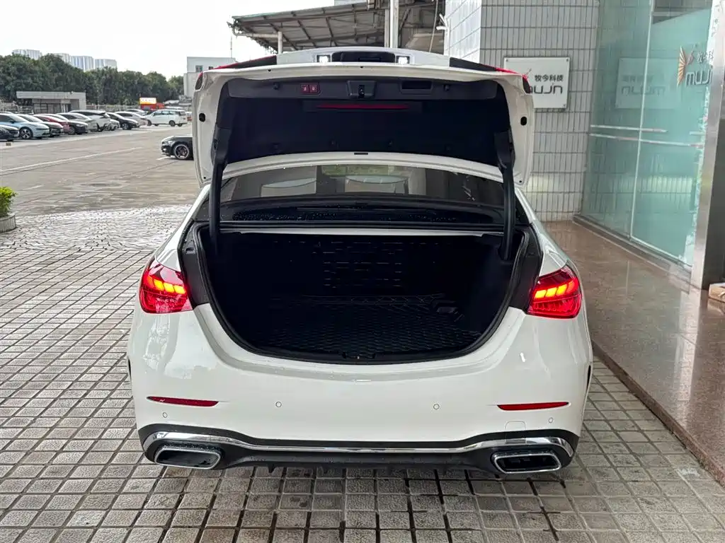 Mercedes-Benz C-Class 2022 — фото 14