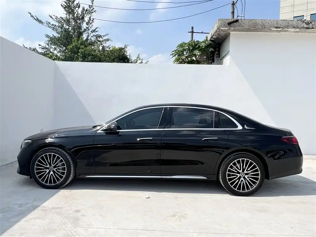 Mercedes-Benz E-Class 2024 — фото 5