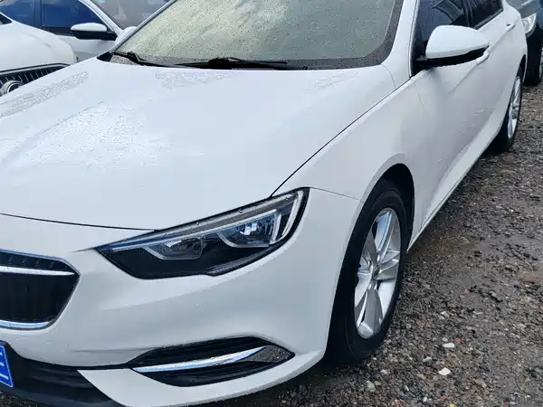 Buick Regal 2018