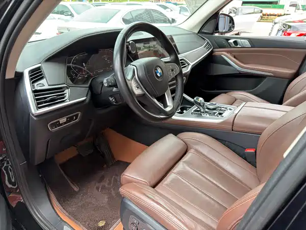 BMW X7 2022