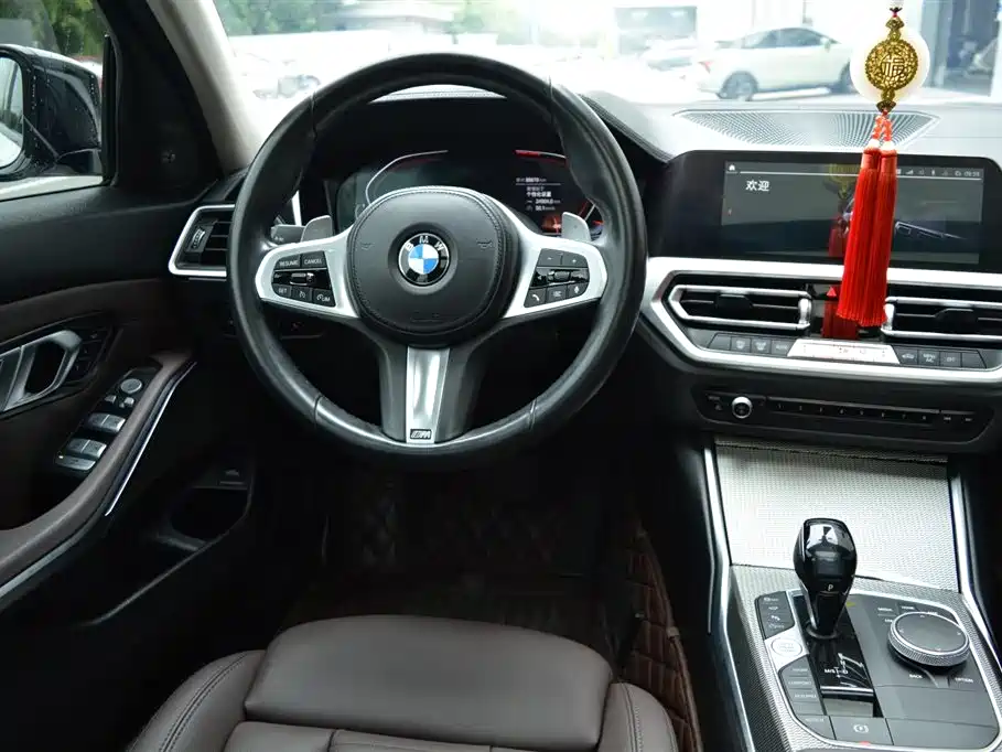 BMW 3 Series 2021 — фото 11