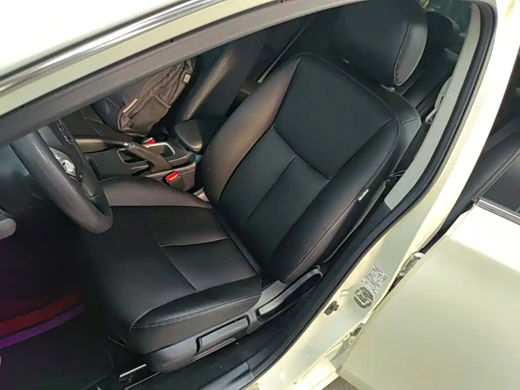 Nissan Sylphy 2023 — фото 15