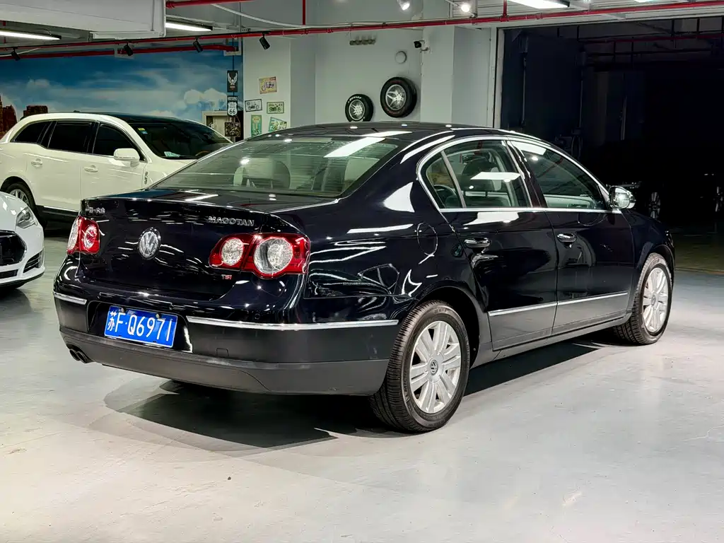 Volkswagen Magotan 2011