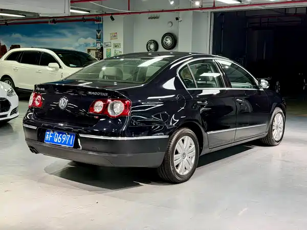 Volkswagen Magotan 2011