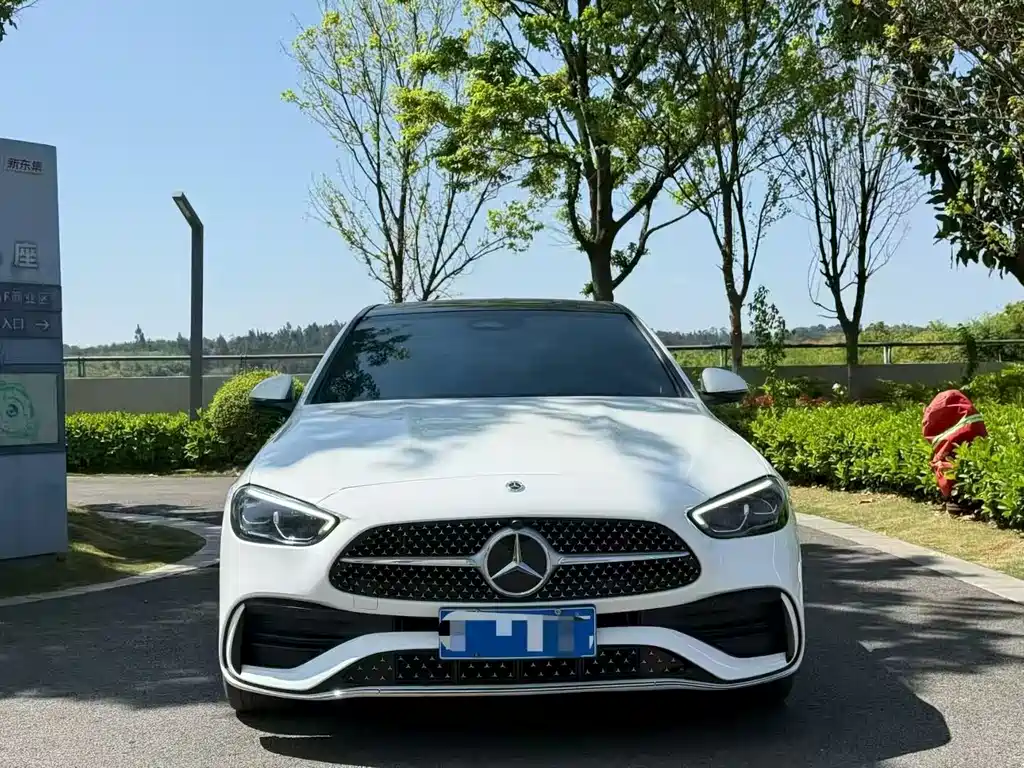 Mercedes-Benz C-Class 2023 — фото 2