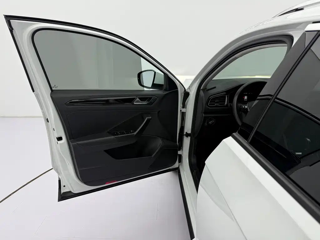 Volkswagen T-Roc 2022 — фото 21