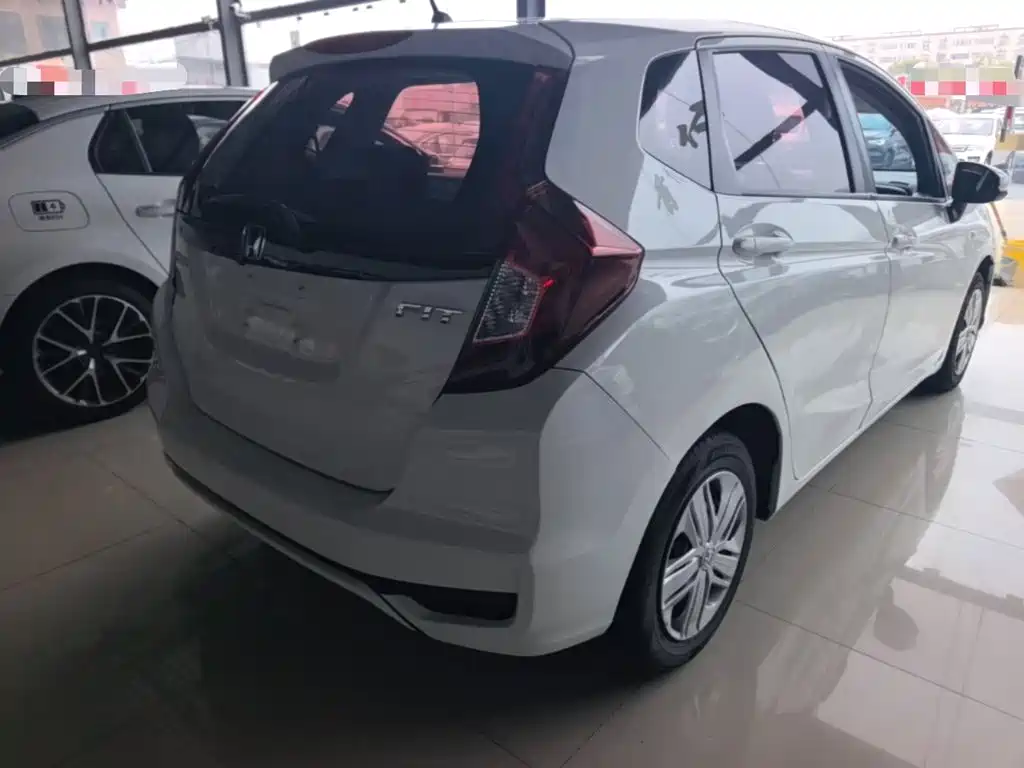 Honda Fit 2018 — фото 7