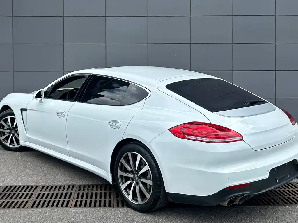 Porsche Panamera 2016 — фото 7