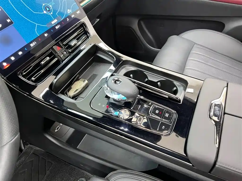 GAC Motor Trumpchi M8 2024 — фото 16