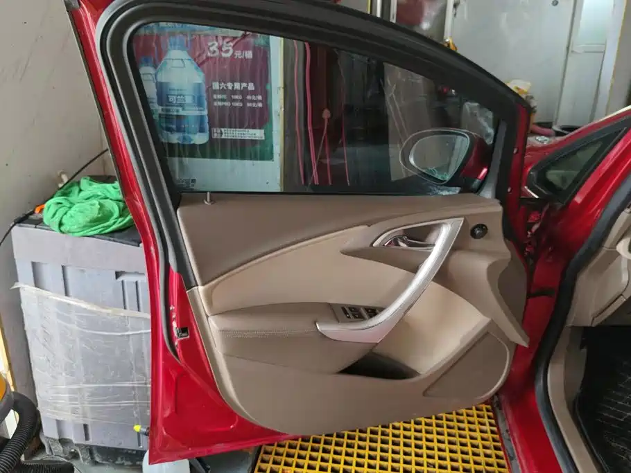 Buick Excelle 2013