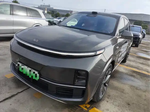 Li Auto L9 2025