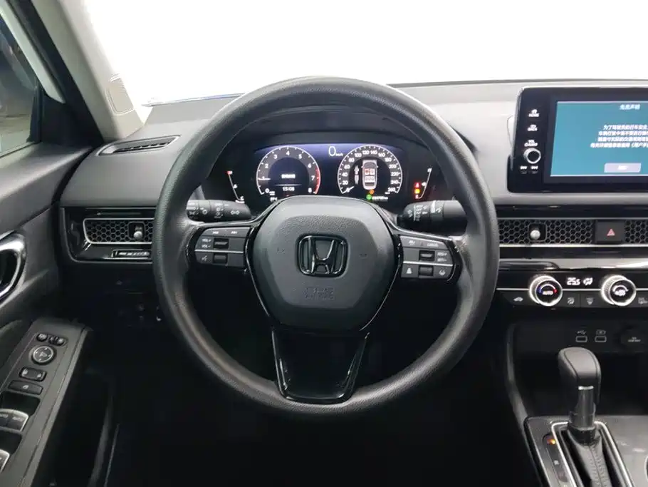 Honda Civic 2024 — фото 15