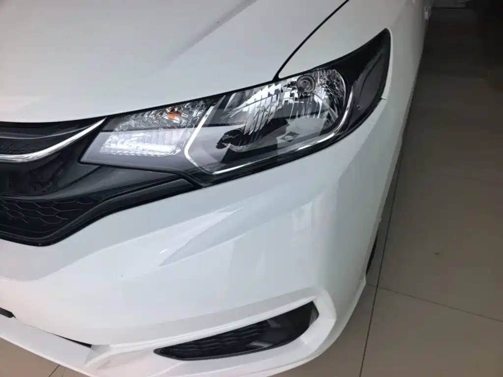 Honda Fit 2018 — фото 24