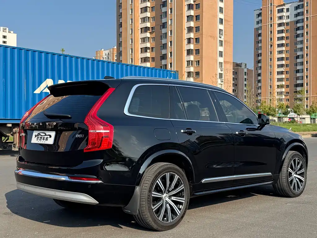 Volvo XC90 2022 — фото 9