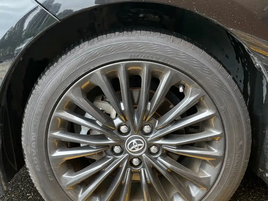 Toyota Avalon 2019 — фото 13