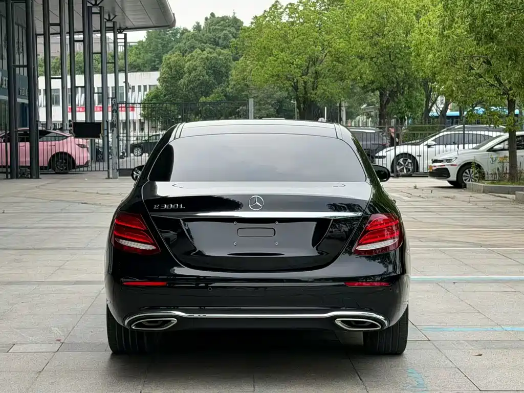 Mercedes-Benz E-Class 2019 — фото 3