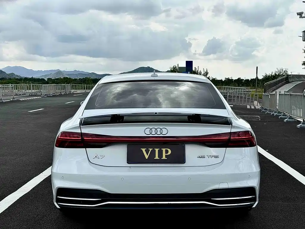 Audi A7 2021 — фото 23