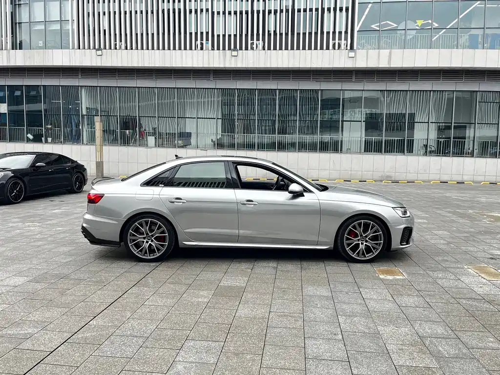Audi S4 2023