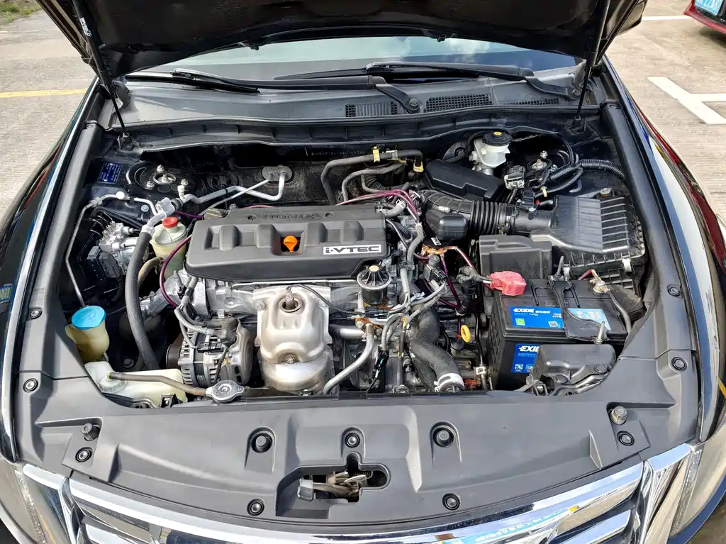 Honda Accord 2013 — фото 25
