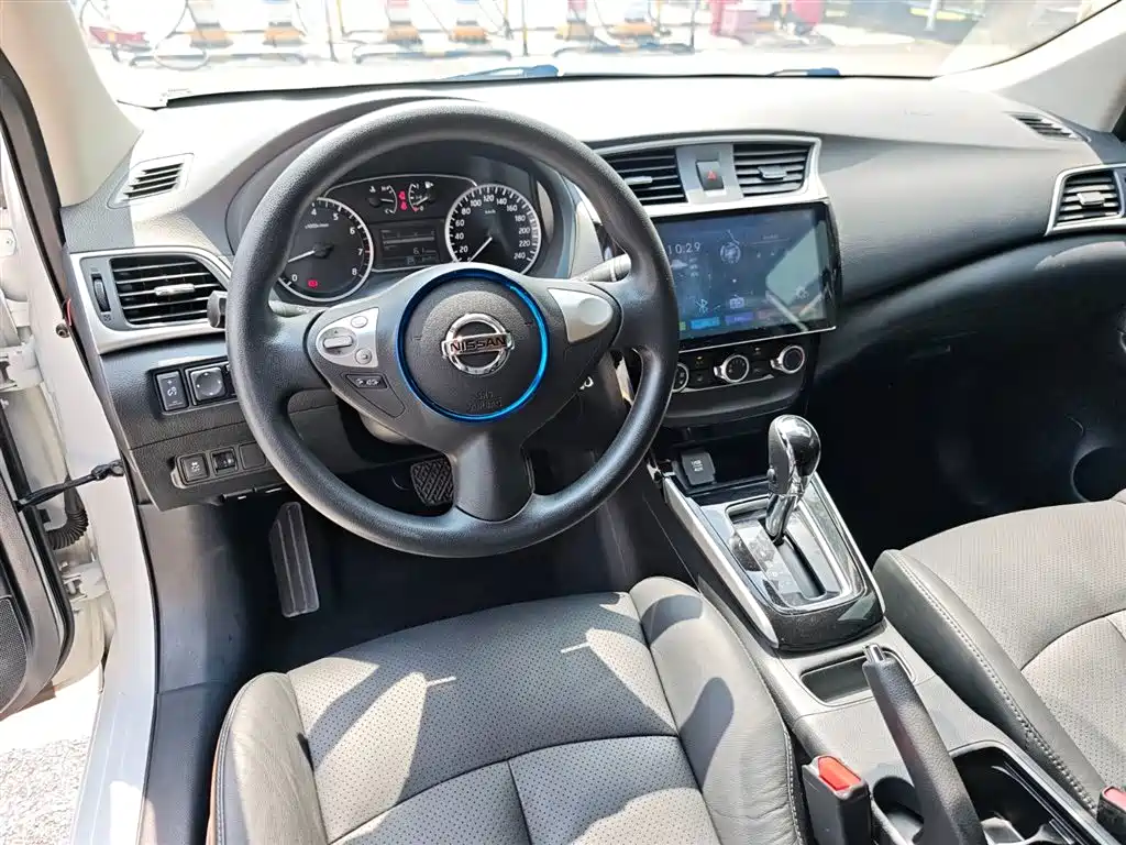 Nissan Sylphy 2017 — фото 12