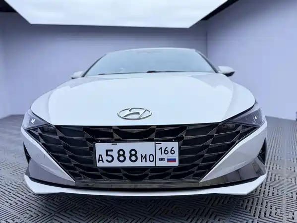 Hyundai Elantra 2023