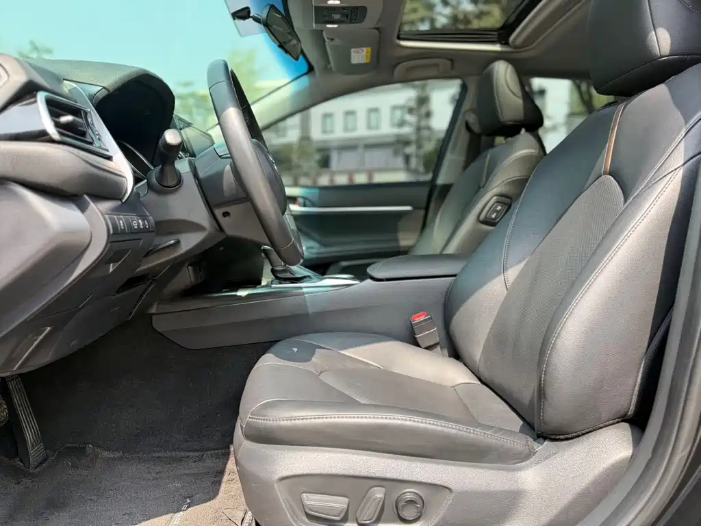 Toyota Camry 2022