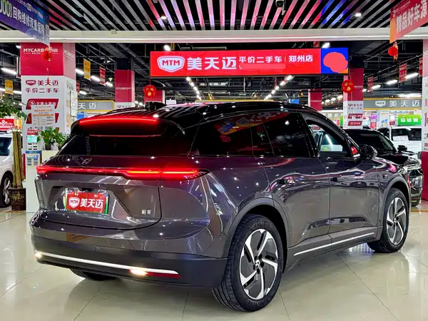NIO ES6 2025