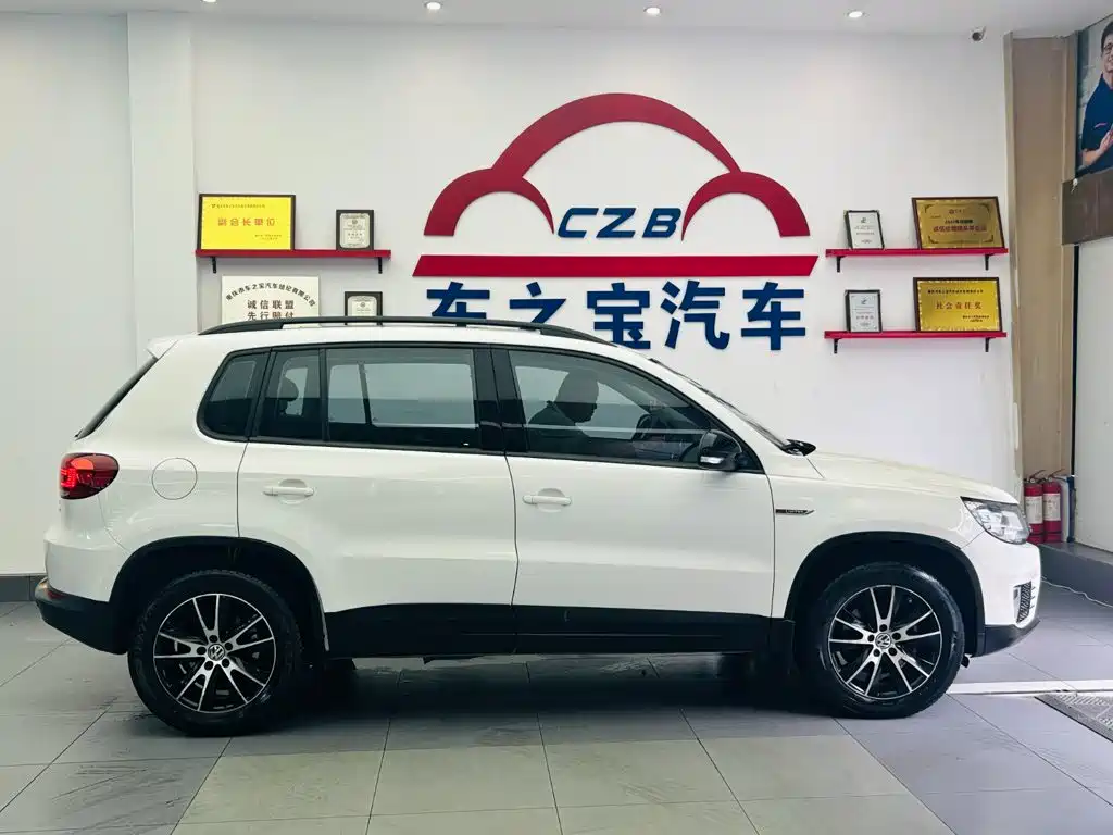 Volkswagen Tiguan 2015 — фото 8