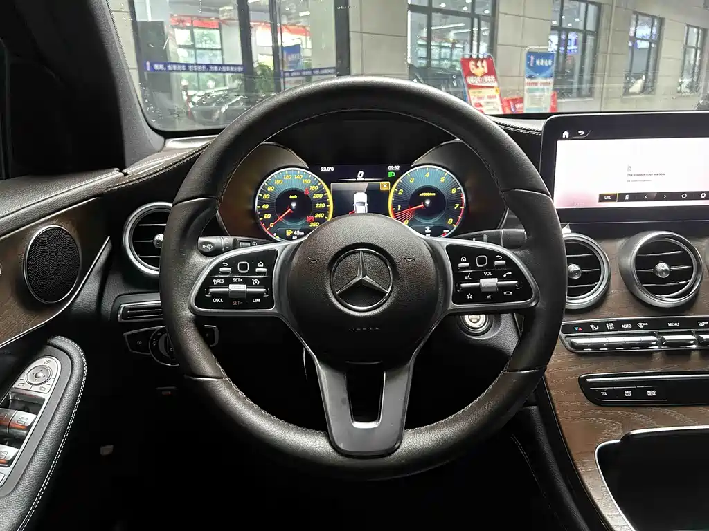 Mercedes-Benz GLC 2019 — фото 9