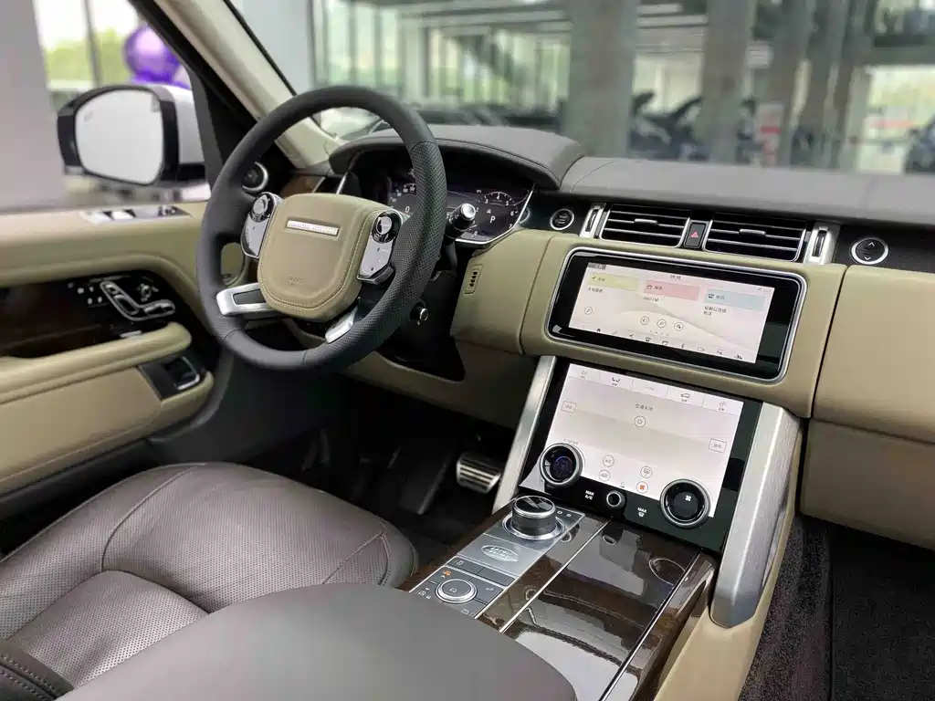 Land Rover Range Rover 2021 — фото 14