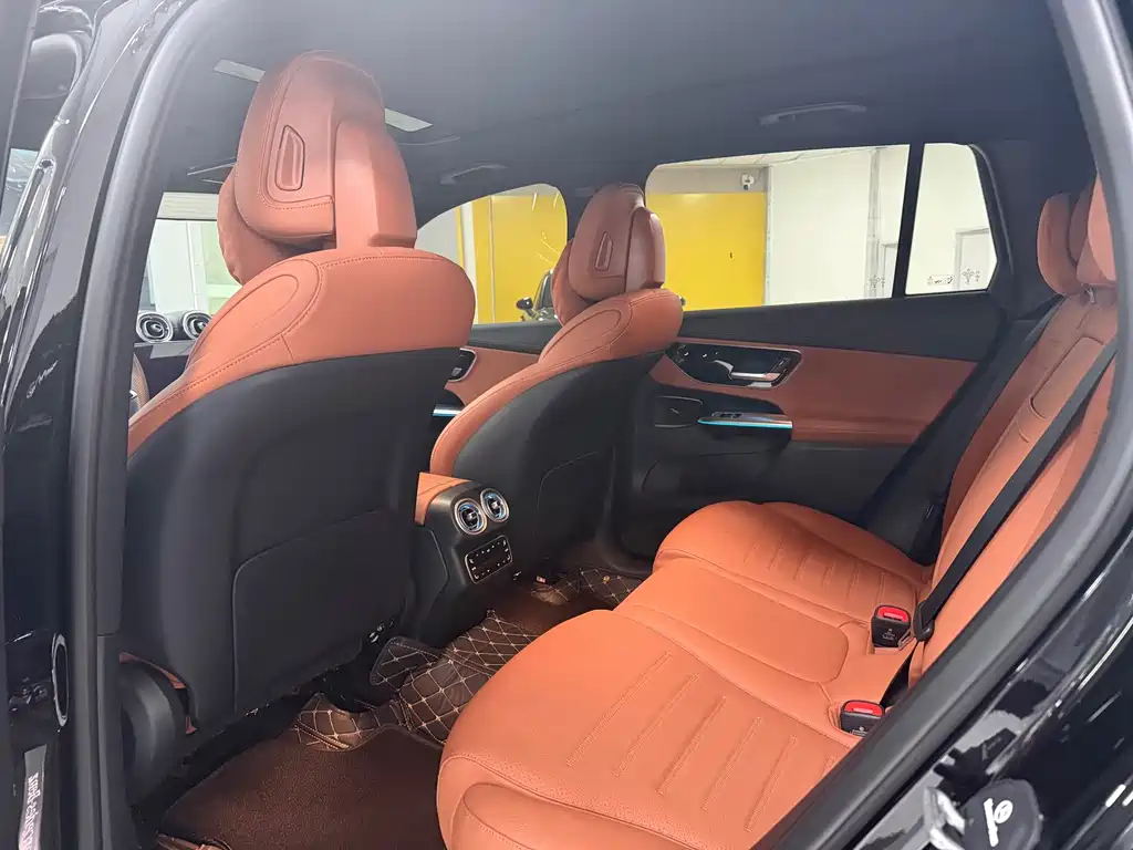 Mercedes-Benz GLC 2024