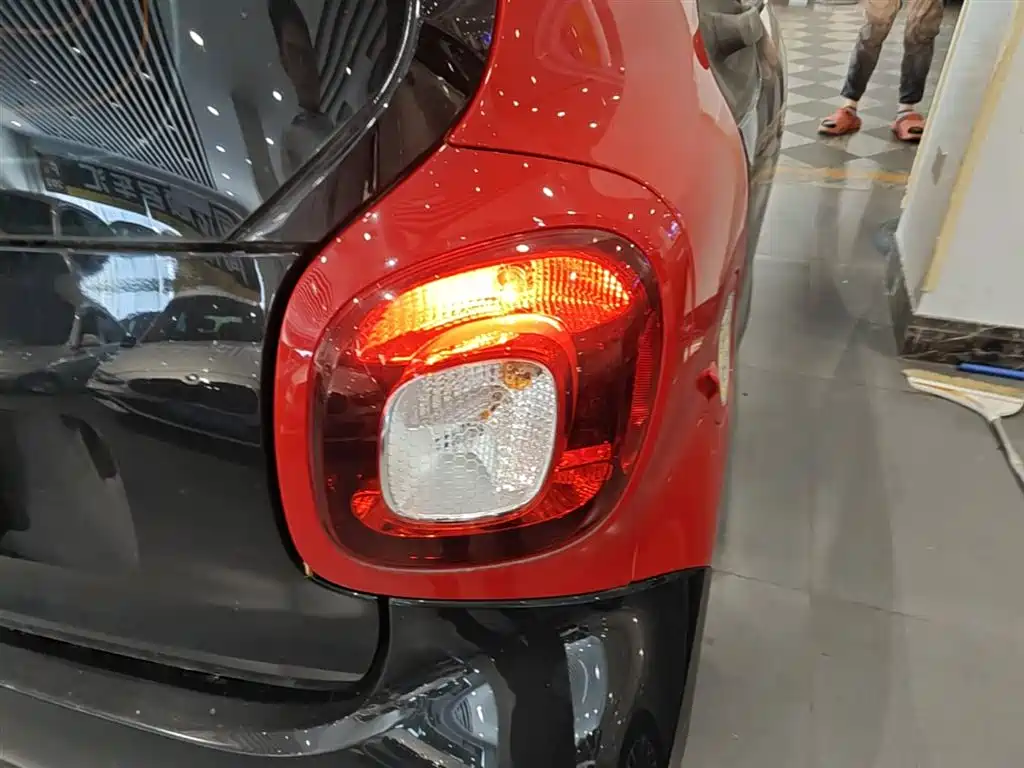 smart Fortwo 2018 — фото 8