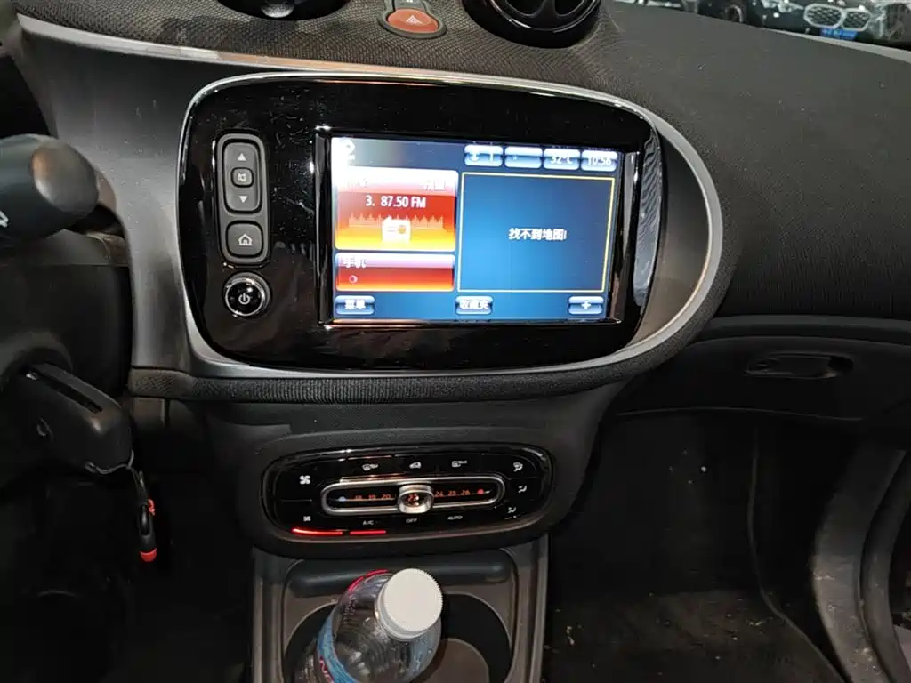 smart Fortwo 2018 — фото 13