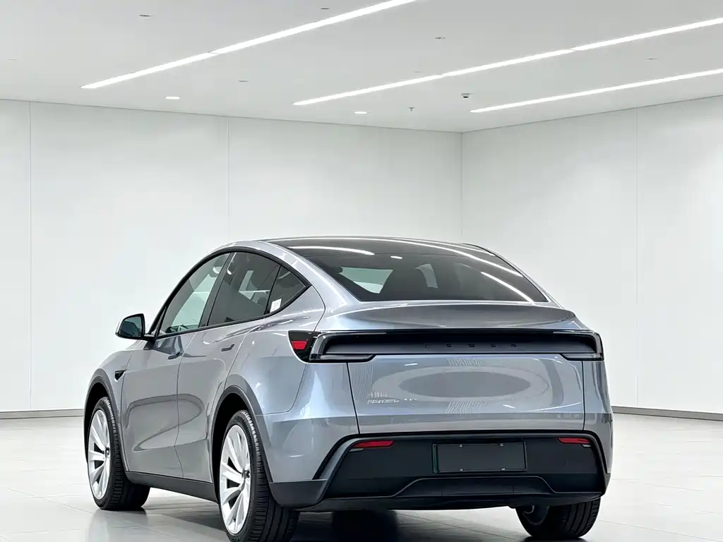 Tesla Model Y 2026 — фото 3