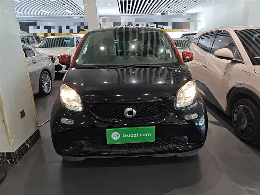smart Fortwo 2018 — фото 3