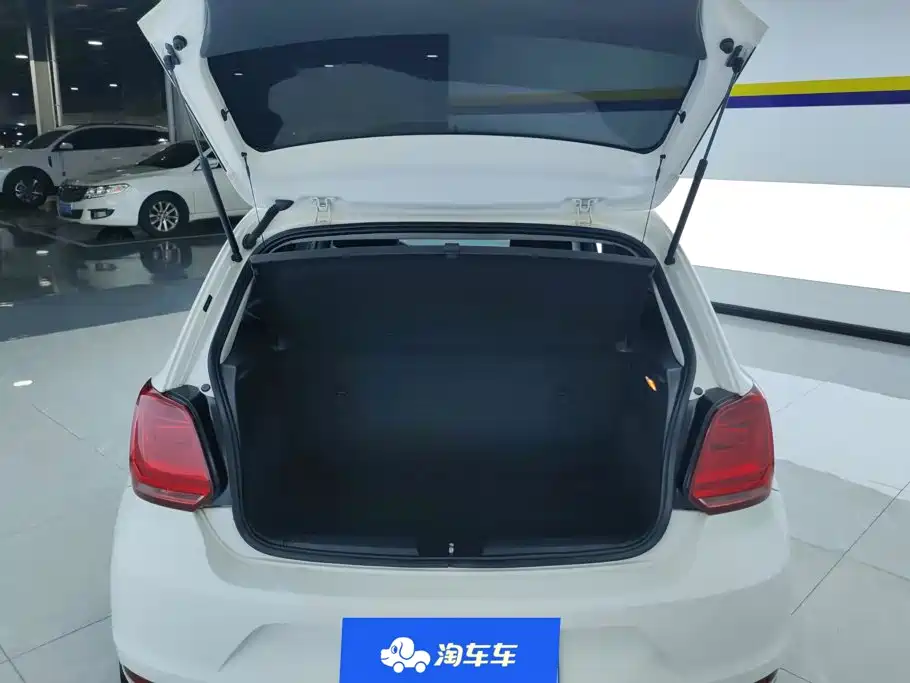 Volkswagen Polo 2016