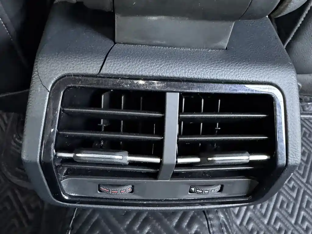 Audi Q3 2023 — фото 11
