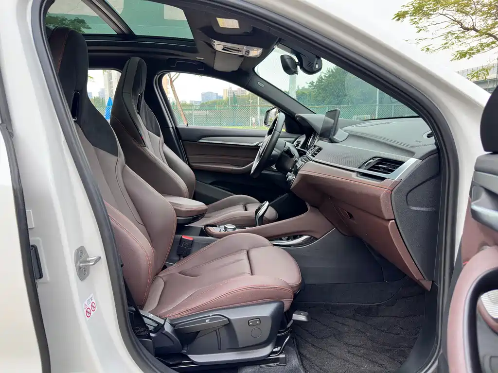 BMW X2 2022 — фото 12
